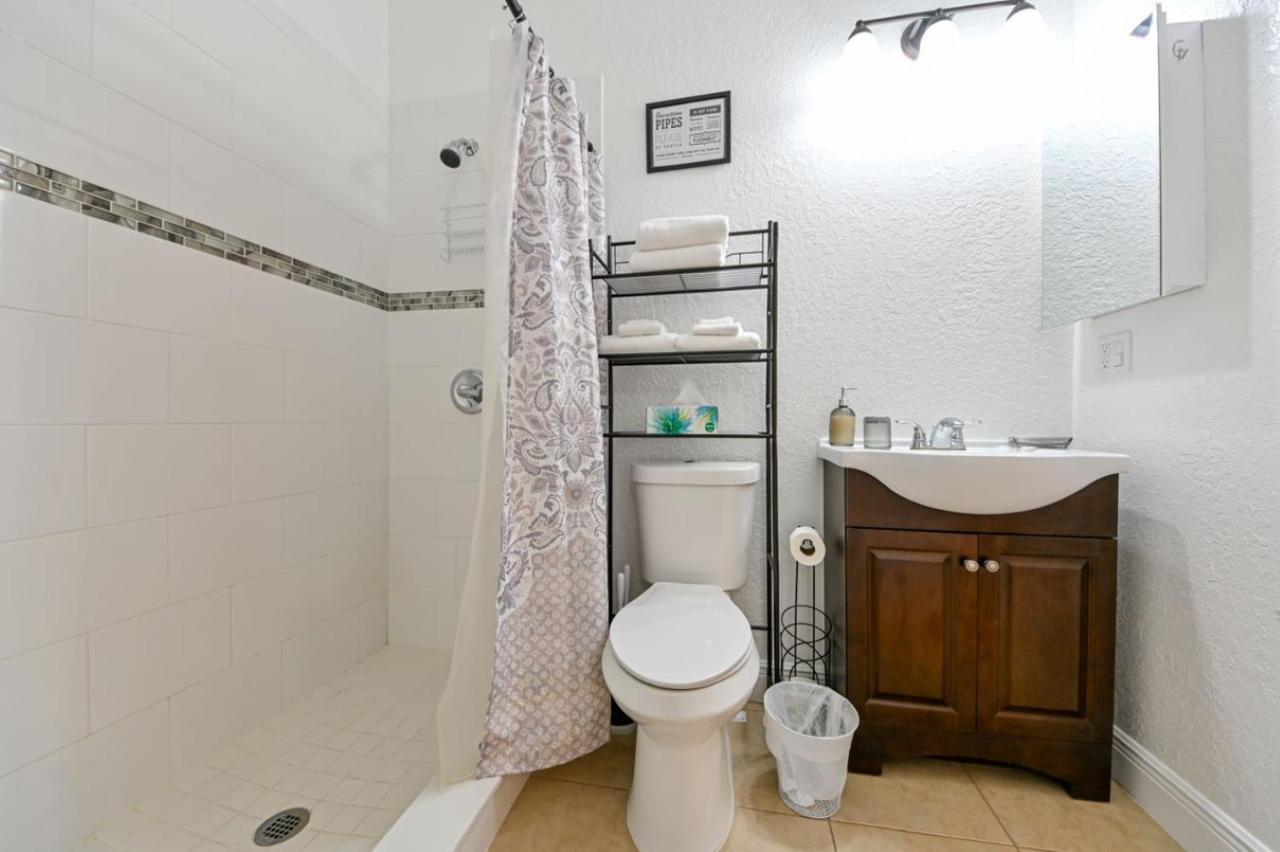 Paradise In Brandon With Luxurious 6 Person Spa Exterior photo